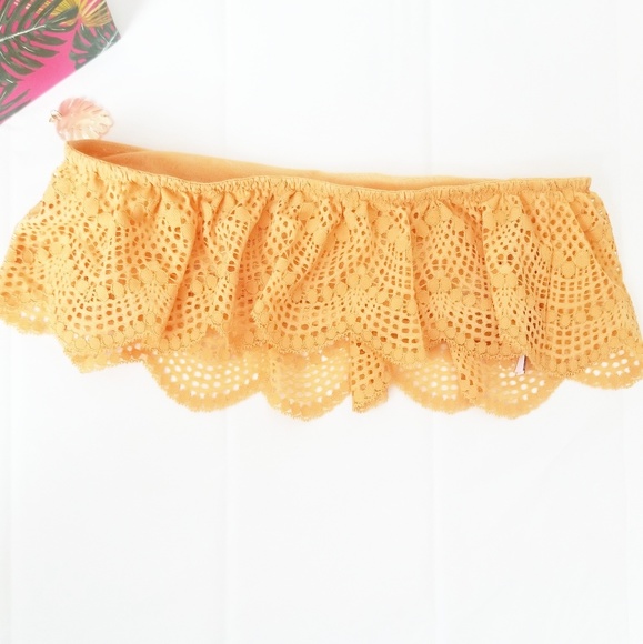 VICTORIA'S SECRET BRALETTE - Picture 3 of 4